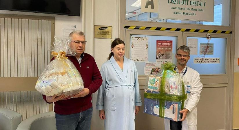 Megérkeztek a fotók Leventéről, Hatvan első babájáról