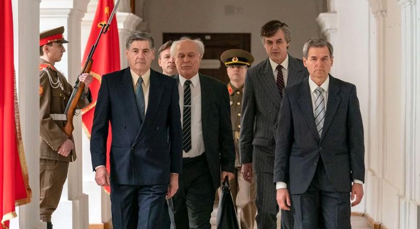 Dühödt taxisok, golyózápor, parázs hangulat - az Oscarra nevezett Blokád a tévében