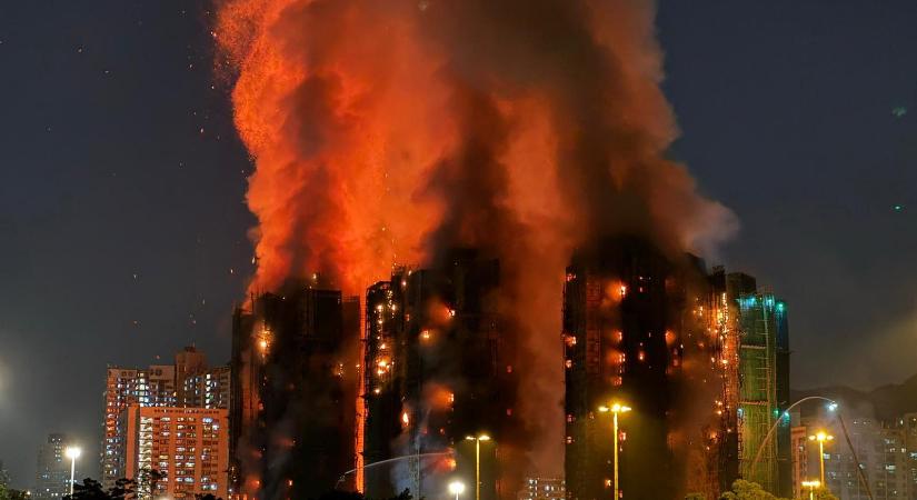 Korrupció gyanújával letartóztattak huszonegy embert a 160 halálos áldozatot követelő hongkongi épülettüzet követő razziákban