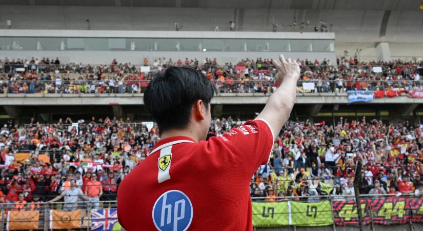 Távozik a Ferrari egyik pilótája