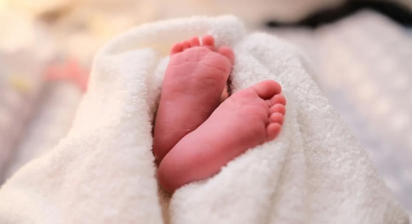 Közel 6 kilós babának adott életet egy édesanya - még az orvosok is ledöbbentek