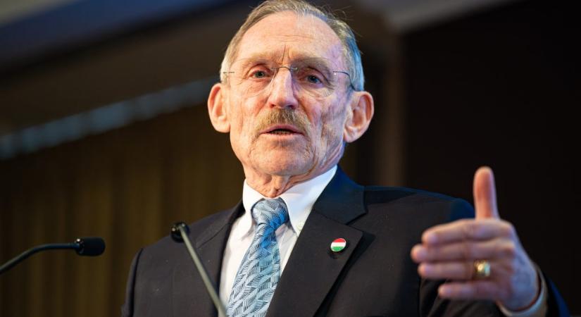 Pintér Sándor friss rendeletben írta elő, hogy az állami gondoskodásban felnövő gyerekeknek biztosítani kell szappant, törölközőt és ágyneműt