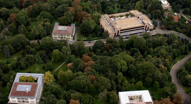 Eladja a kormány az utolsó 12. kerületi fejleszthető telkét, a köztársasági elnöki rezidenciát: rengeteg lakás épülhet a Béla király úton