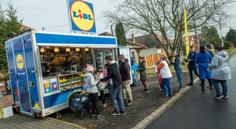 Több magyar adná külföldi kézbe a hadiipart, mint a kiskereskedelmet