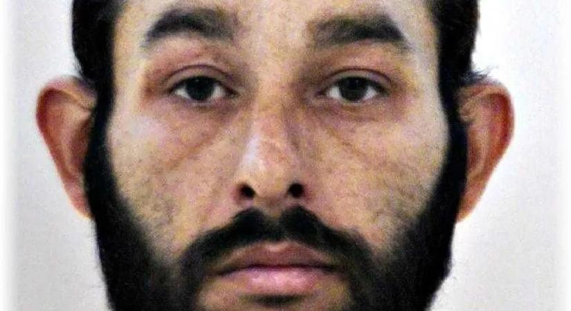 Vigyázzon! Ezt a veszélyes férfit körözik – ha felismeri, AZONNAL hívja a rendőrséget