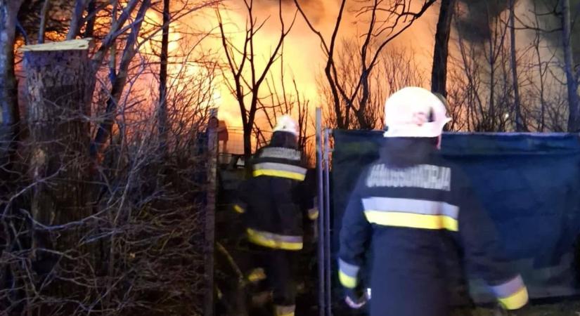 Egy eltévedt tűzijáték okozhatta a mosonmagyaróvári brutális tűzesetet (galéria  videó)