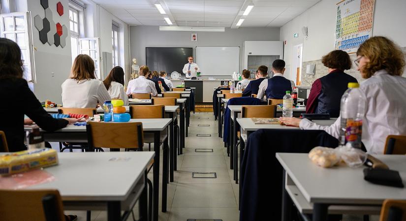 Nyakunkon a központi középiskolai felvételi, és erre nemcsak a diákoknak érdemes odafigyelni