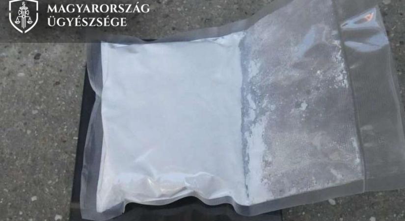 Garázsból árulták a drogot a dílerek Fehérváron