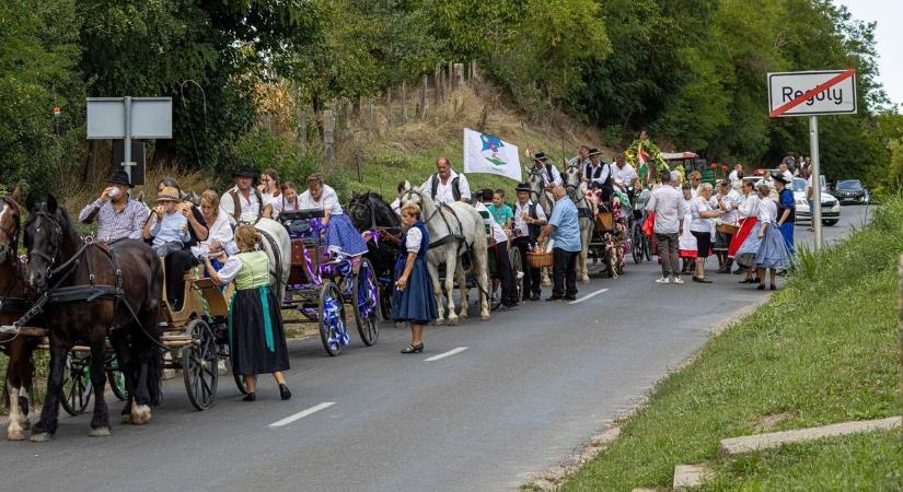 Regöly – ahol egy falu együtt mozdul