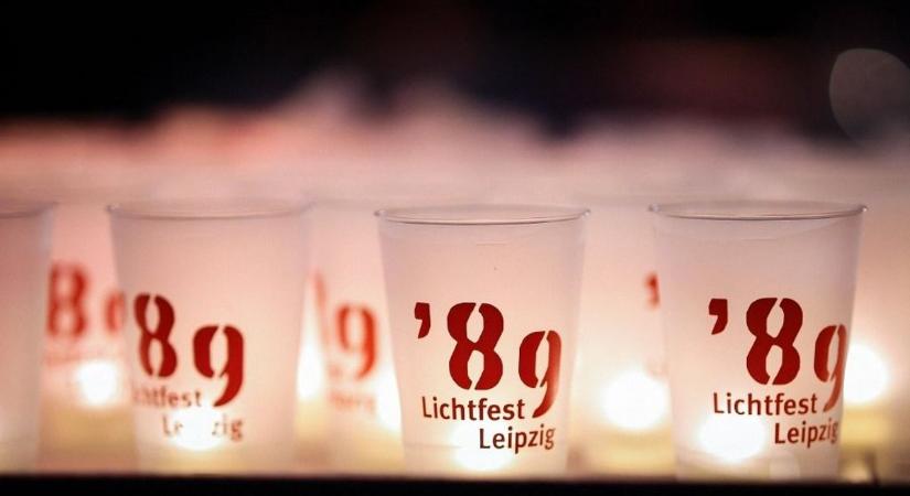 Német fizetések: úgy tesznek, mintha még mindig Trabanton zötyögnének, pedig Audiban száguldanak - hiába a busás javadalmazás, továbbra is tabu a téma