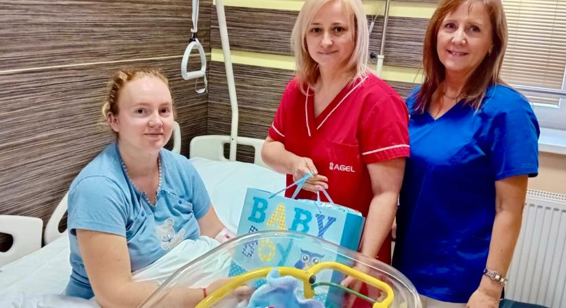 Kisfiú az év első újszülöttje Komáromban: megszületett Zoltán Róbert