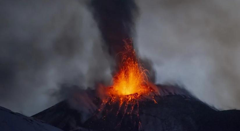 Videón mutatjuk, az Etnából kizúduló tűzvihart – látványos képek és videó