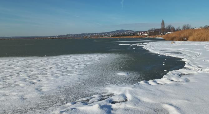 Befagyott a Velencei-tó, de senki ne menjen a jégre