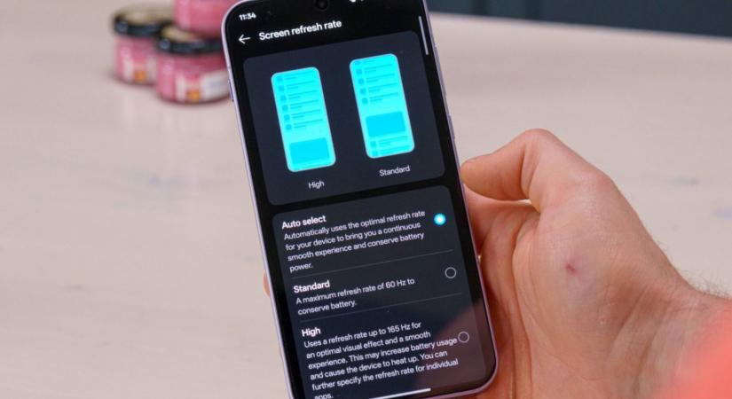 240 Hz-es kijelzővel debütálhat a OnePlus 16