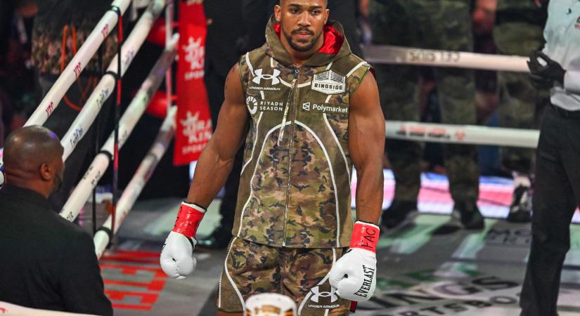 Vádat emeltek az Anthony Joshua autóját vezető sofőr ellen