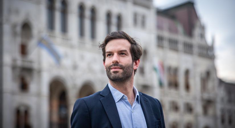 Fekete-Győr András nekiment Kapu Tibornak az újévi köszöntő miatt