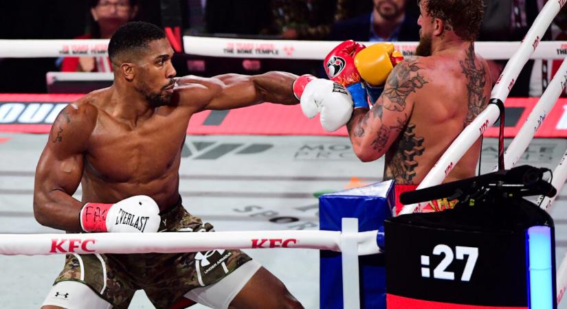 Vádat emeltek Anthony Joshua sofőrje ellen a halálos nigériai baleset után