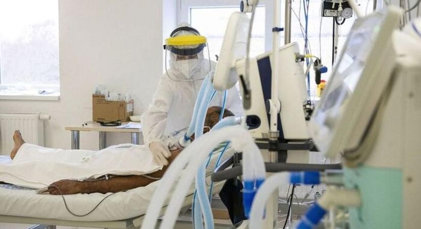 Nagy a baj! Folyamatosan nő a koronavírusos betegek száma idehaza