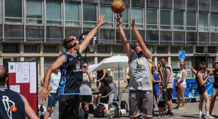 MK-győztes Palánkdöngetők; elismert futballisták; streetballfesztivál Oroszlányban