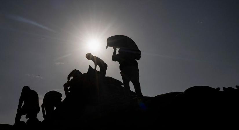 Modern rabszolgaság? – Telephelyekre zárva dolgoztatják a mozgósítás elől bujkáló ukrán férfiakat