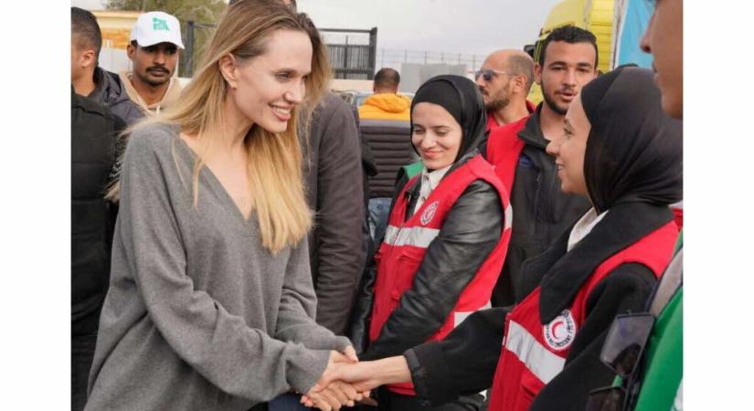 Angelina Jolie ellátogatott a rafahi átkelőhöz