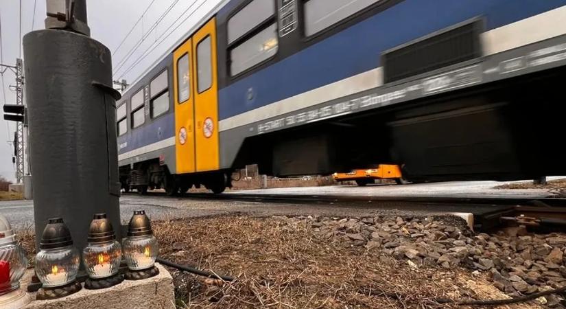 Teljesen egyedül maradt a zempléni vonatbalesetben elhunyt kislány nagymamája