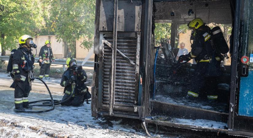 Kigyulladt egy BKV-busz a XII. kerületben