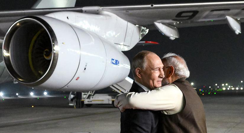 Orosz egyensúly Kína és India között