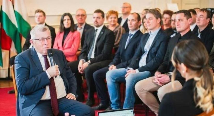 Szabó Zsolt megmutatta, milyen mozgalmas éve volt  videó