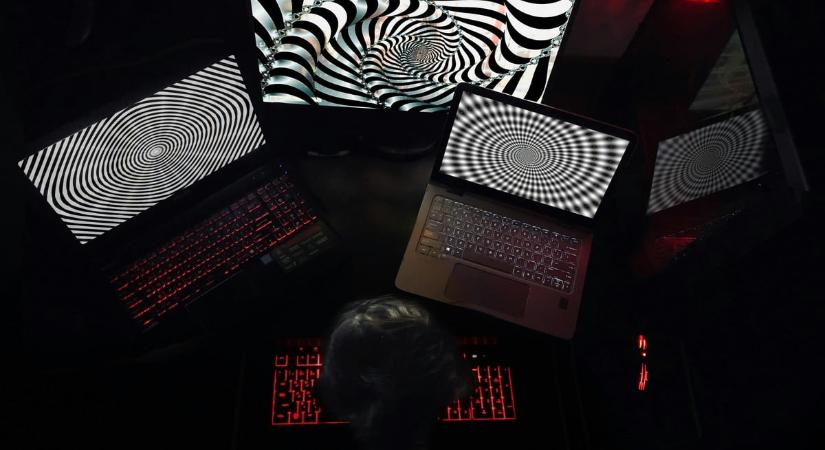 Választásokat dönthetnek el a fillérekbe kerülő hamis profilok, a „bothadseregek” elárasztották a közösségi oldalakat