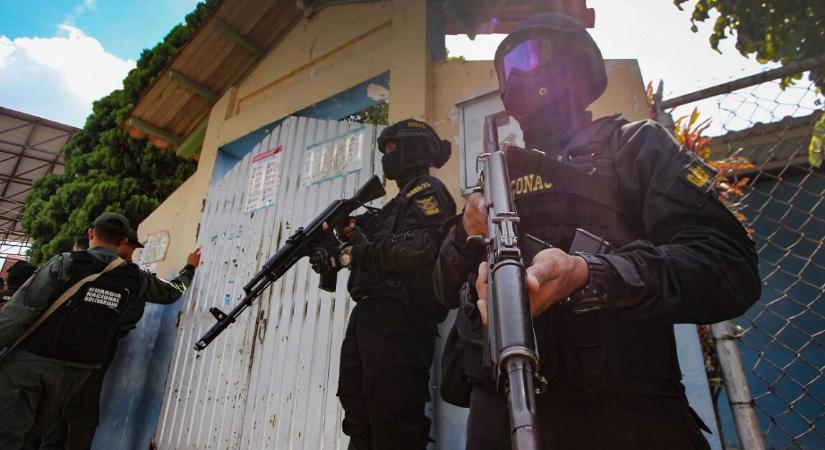 Kolumbia elnöke bejelentette, rakétatámadás érte Venezuelát – az USA hallgat