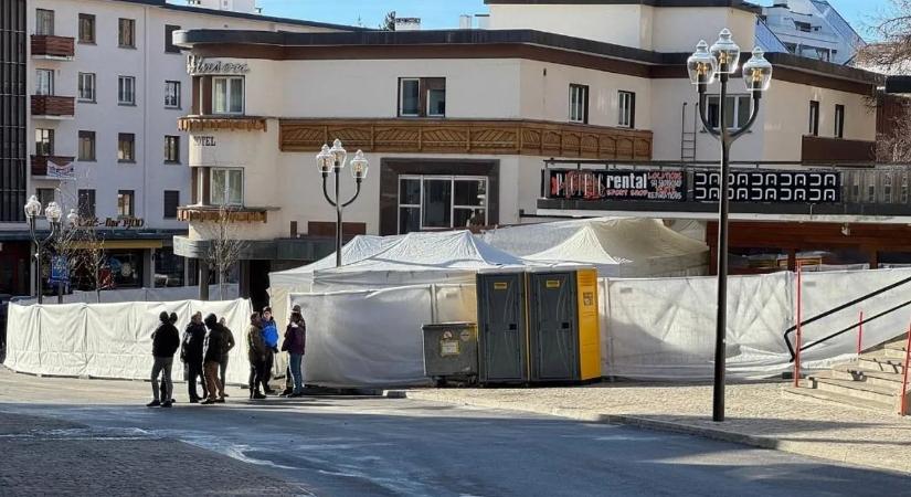 Égő pokollá vált a szilveszteri buli – fiatalok haltak meg a lángok között