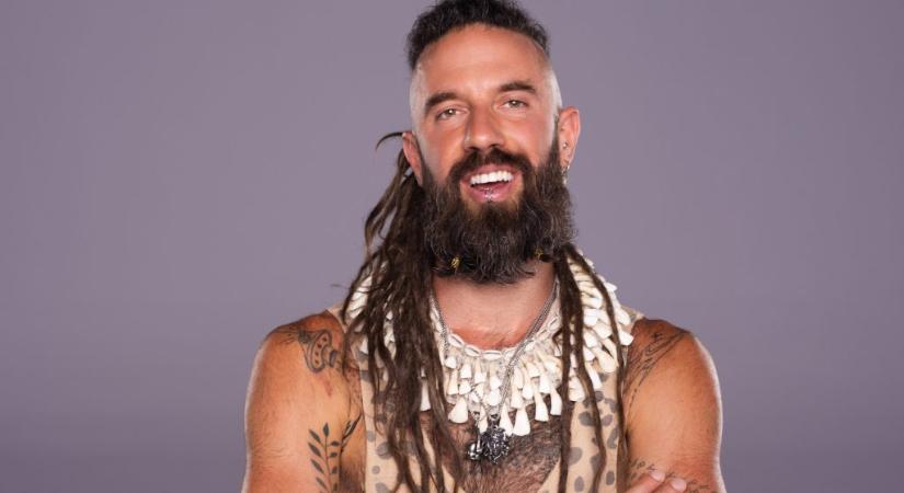 Varga Viktor és párja megmártóztak a jéghideg Dunában