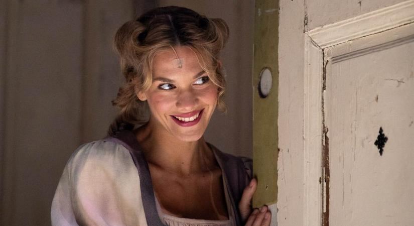 Varga-Járó Sára: „A Víg nagyszínpadán játszottam életemben először, ami elég komoly mérföldkő volt”