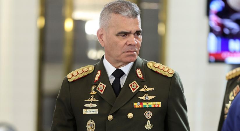 "Minden rendelkezésünkre álló fegyverrel védekezünk" - jelentette be a venezuelai hadügyminiszter