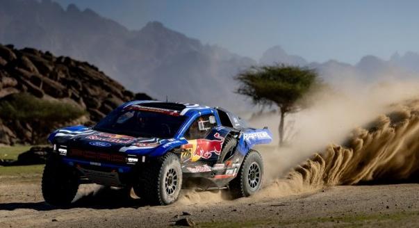 Dakar: Ekströmé a prológ a Forddal