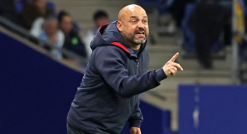 „Emlékezzetek Figóra” – kemény üzenetet küldött az Espanyol edzője a Barca-meccs előtt