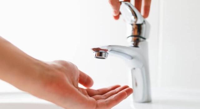 SZUBJEKTÍV – 120 lakásban nem volt meleg víz, majd átmenetileg lett