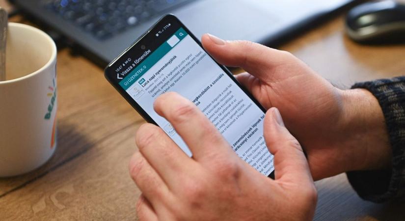 Elég három gombnyomás, és máris biztonságban van a mobilja: ezeket a beállításokat azonnal kapcsolja ki!