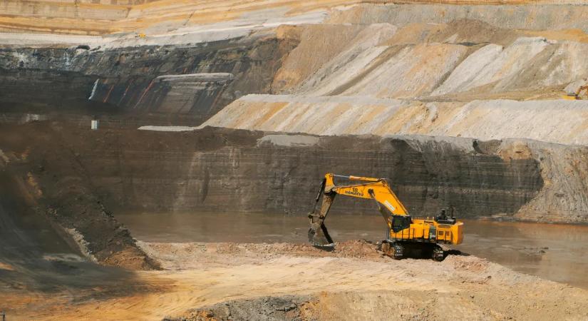 Óriási kő zúzta össze a lábát, durva bányászati baleset történt