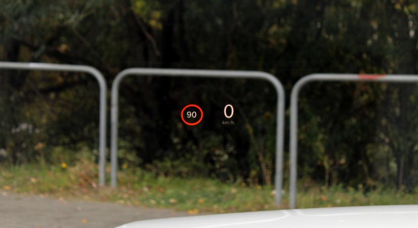 Emelni akarnak a sebességkorlátokon, mert biztonságosabbak az autók