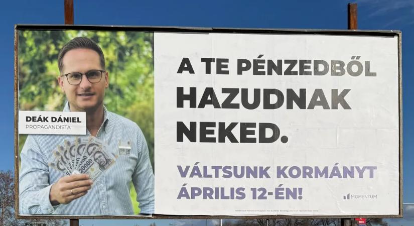 Vándorkiállítást indít a Momentum a propaganda ellen