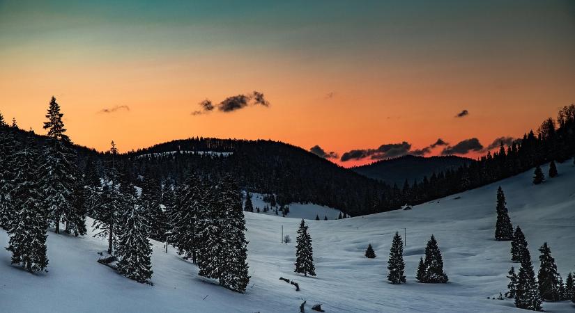 Megbénította a hó Erdélyt