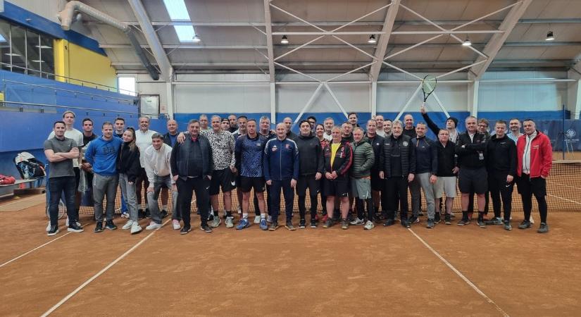 Ezúttal két ágon folytatták a küzdelmeket