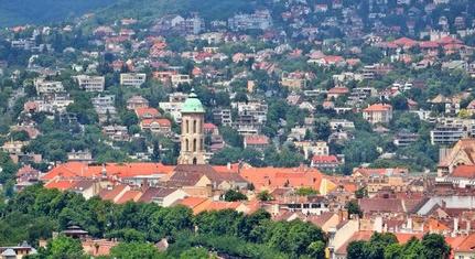 Luxusvillától az egymilliós házig – felpörgött a városi ingatlanpiac 2025-ben