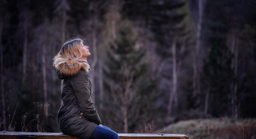 Napi horoszkóp 2026. január 4: a fogyó Hold az elengedést segíti