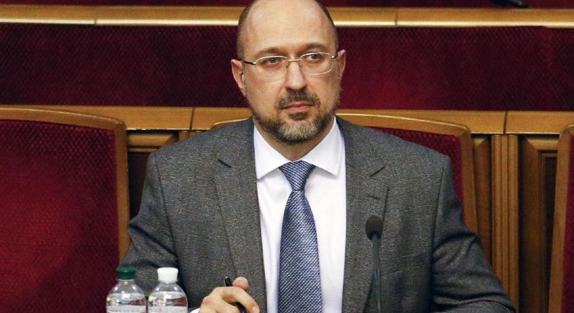 Zelenszkij a védelmi tárca vezetőjét látná szívesen a korrupció miatt távozott energiaügyi miniszter helyén