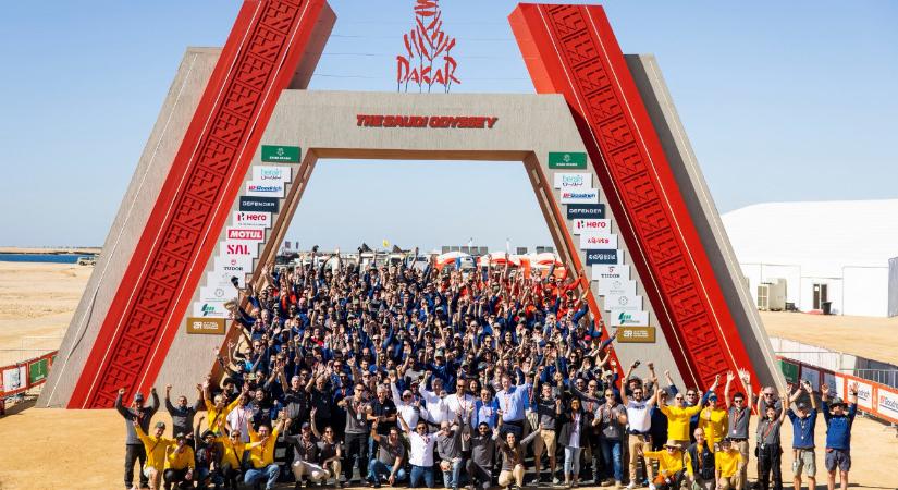 Dakar-rali: Ekström és Canet nyerte a prológot, Gyenes a 17.