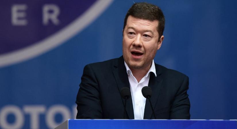 Orosz ügynöknek titulálta ukrán kollégája az ész nélküli háborús finanszírozást bíráló cseh házelnököt