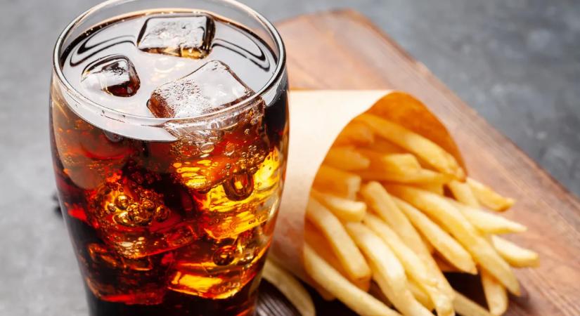 A tudósok megállapították, perceket veszíthetsz az életedből, ha egészségtelenül étkezel